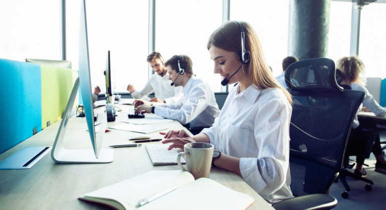 How,Can,I,Help,You?,Female,Customer,Support,Operator,With