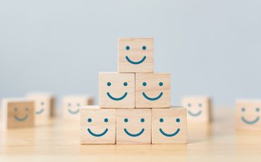 Blog 7 Wooden,Cube,Block,Shape,With,Icon,Face,Smiley,,The,Best